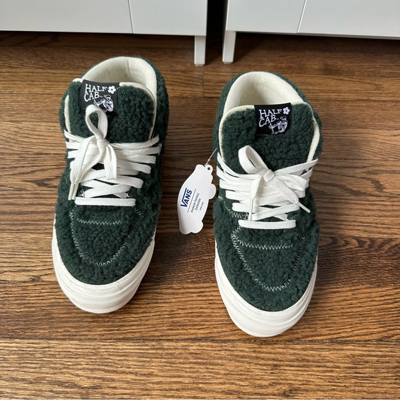 Sandy Liang UA Half Cab 33 DX in Mountain View - Picture 8 of 9